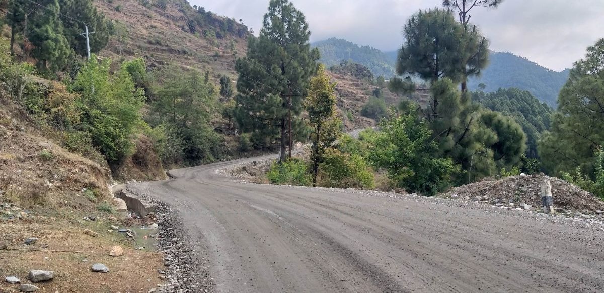 राप्ती राजमार्ग अन्तर्गत सल्यानको कपुरकोट–सितलपाटी सडक खण्ड। तस्बिरः सेतोपाटी